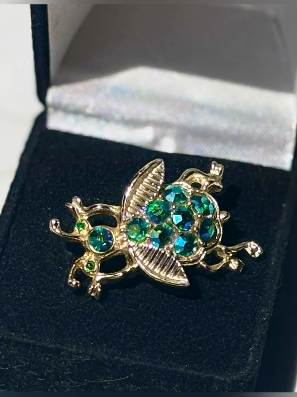 1950s Vintage Gold Tone Metal and Green Rhinestone Crystal Beetle Pin